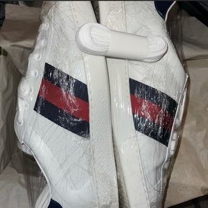 Gucci Sneakers size 12 brand new